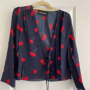 Realisation size XS cherry tie top
